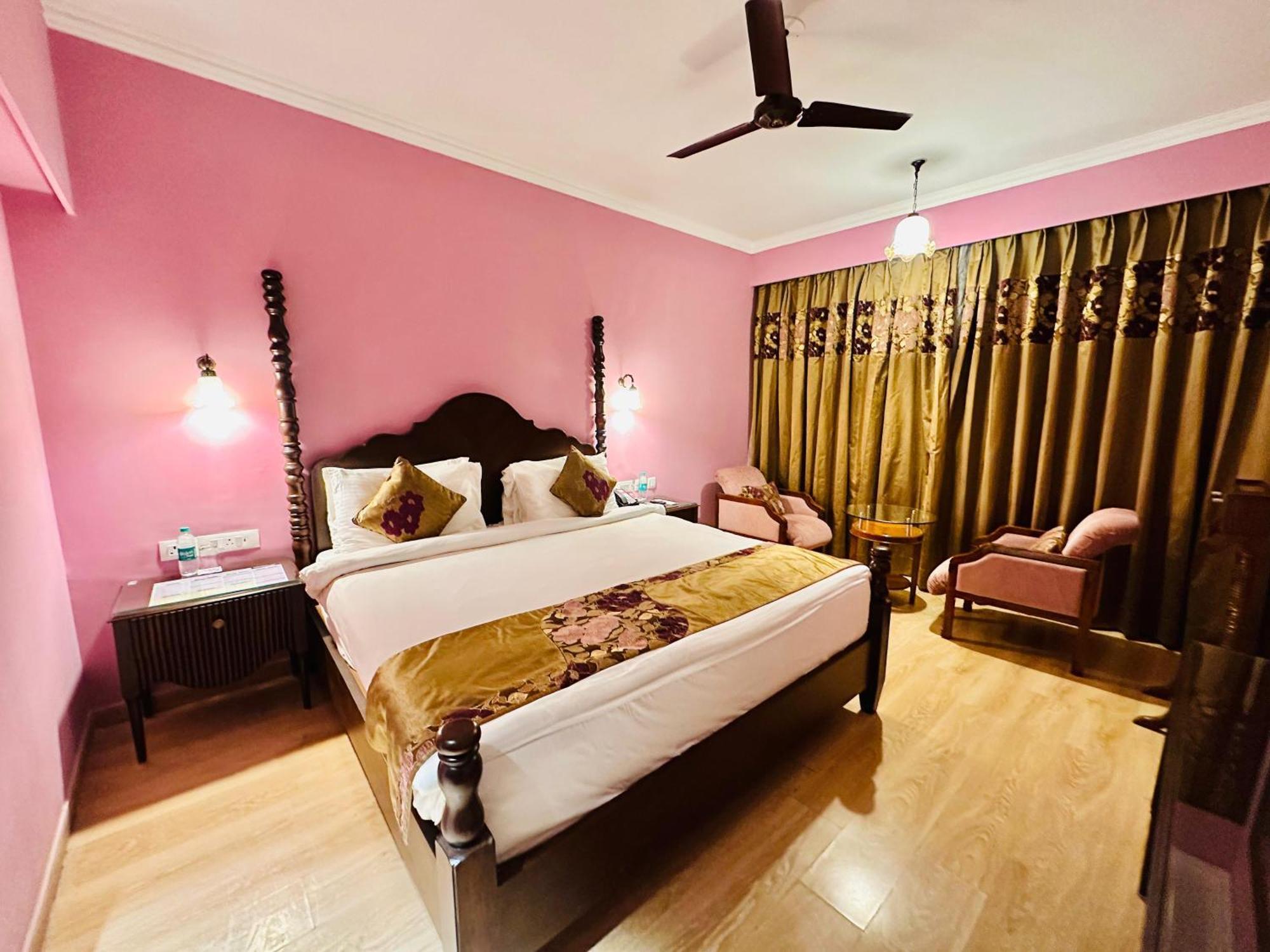 Royal Orchid Fort Resort Mussoorie Exteriér fotografie