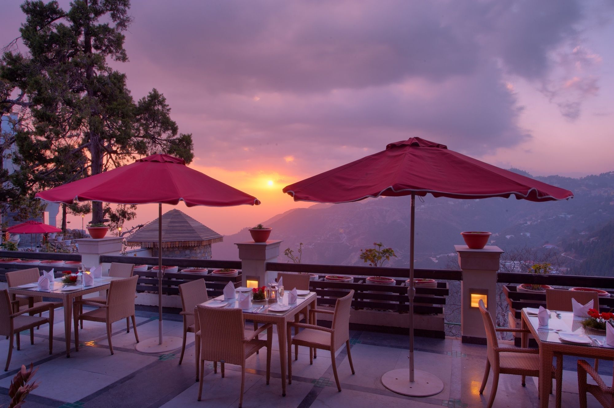Royal Orchid Fort Resort Mussoorie Exteriér fotografie