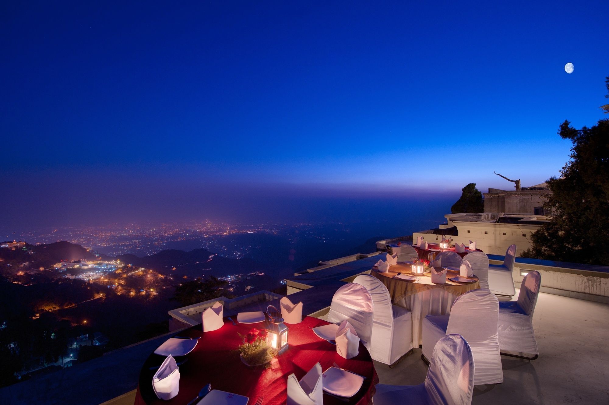 Royal Orchid Fort Resort Mussoorie Exteriér fotografie